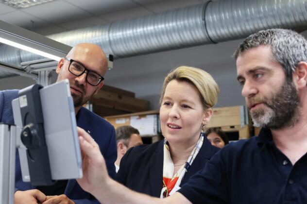 1687667377355584.jpg 22.jpg