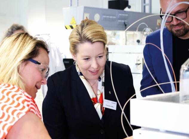 1687667390135453.jpg 23.jpg