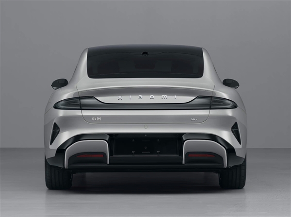 小米SU7新尾標(biāo)通過(guò)工信部備案：北京小米改為“小米” 商標(biāo)小米牌